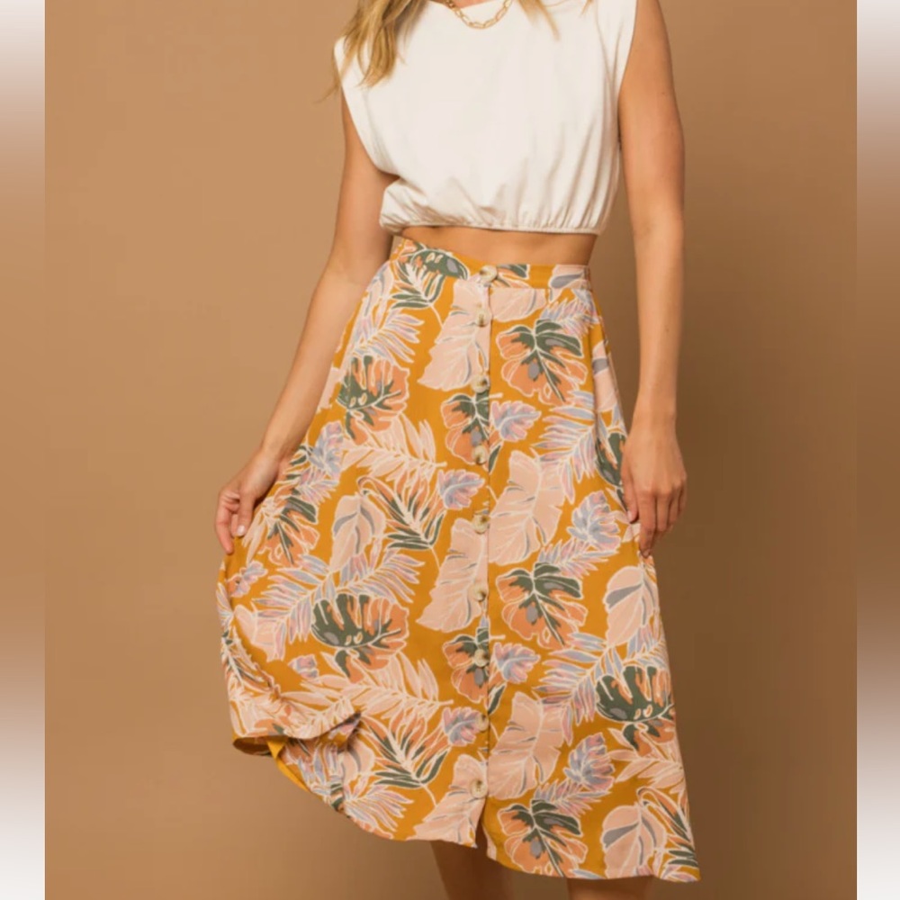 Gilli Tropical Button Down Skirt - Size Small